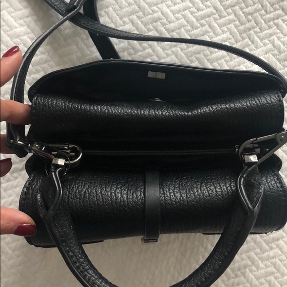 Danielle Nicole Crossbody Purse - Picture 4 of 7